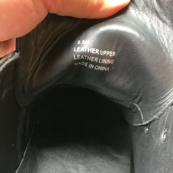 A7EIJE patent leather platform hiker/sneaker. - Picture 8 of 8